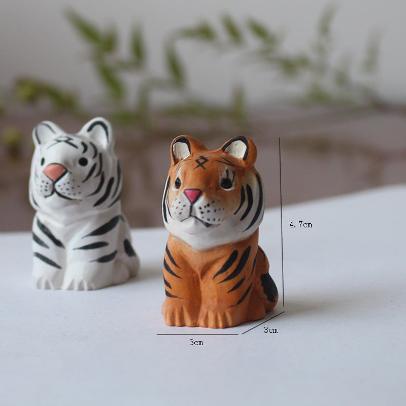 Handcrafted Wooden Animal Ornament Basswood Table Decor & Pendant Keychain