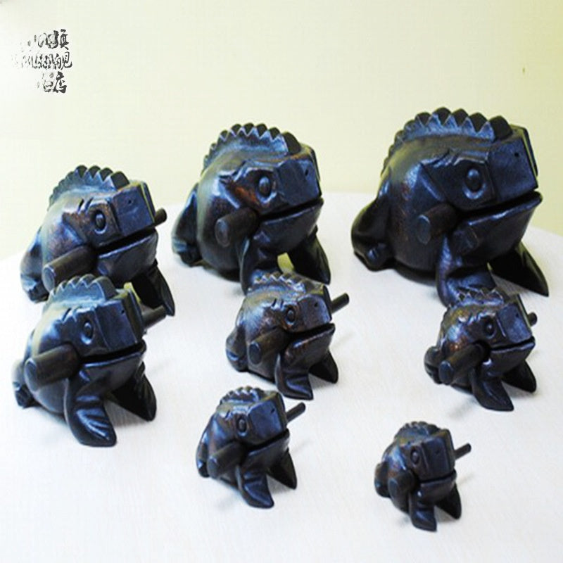 Handcrafted Thai Wooden Toad ? Mango Wood Souvenir with Chirping Sound and Cultural Charm