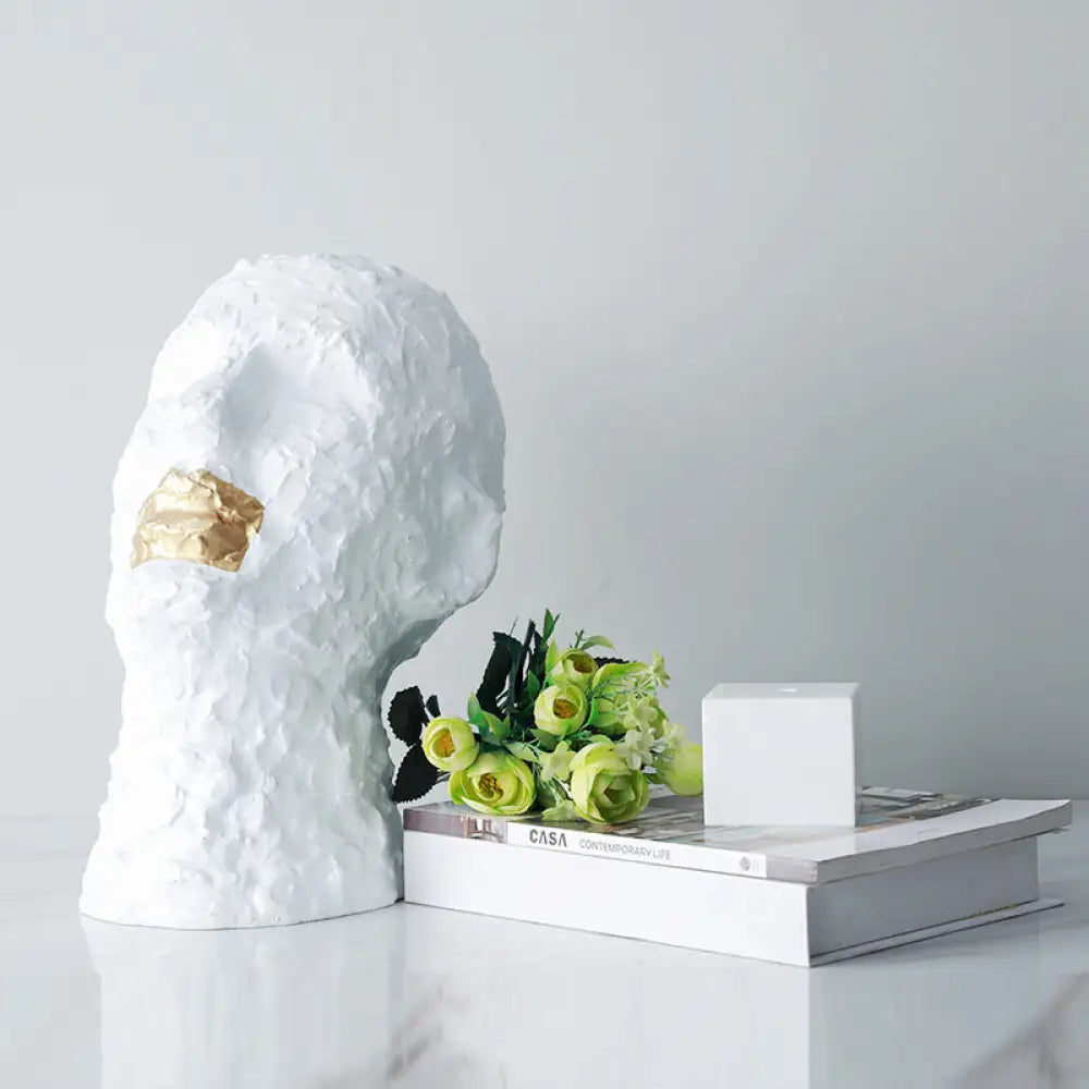 Scandinavian Modern Artistic Retro Resin Sculpture - Home Decor