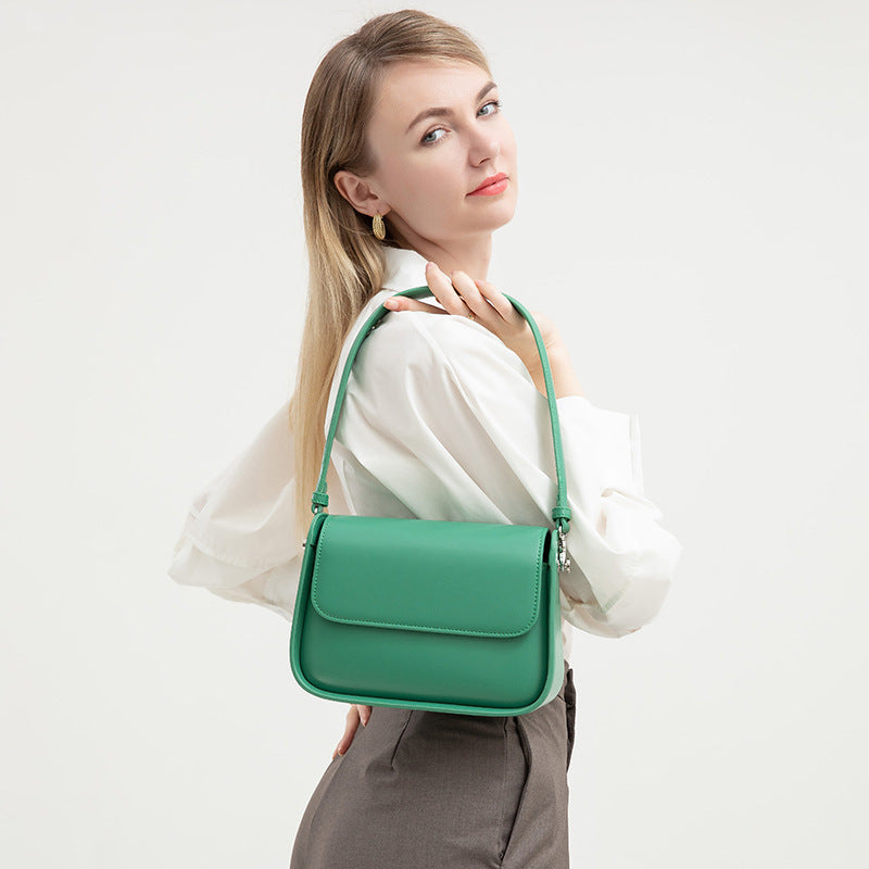 Retro Saddle Bag Timeless PU Crossbody Bag for Everyday Use