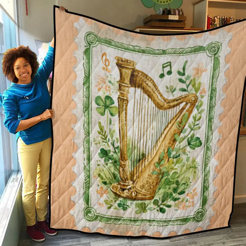 St. Patrick’s Day Quilt Bedding Set with Golden Harp and Shamrocks - Holiday Gifts