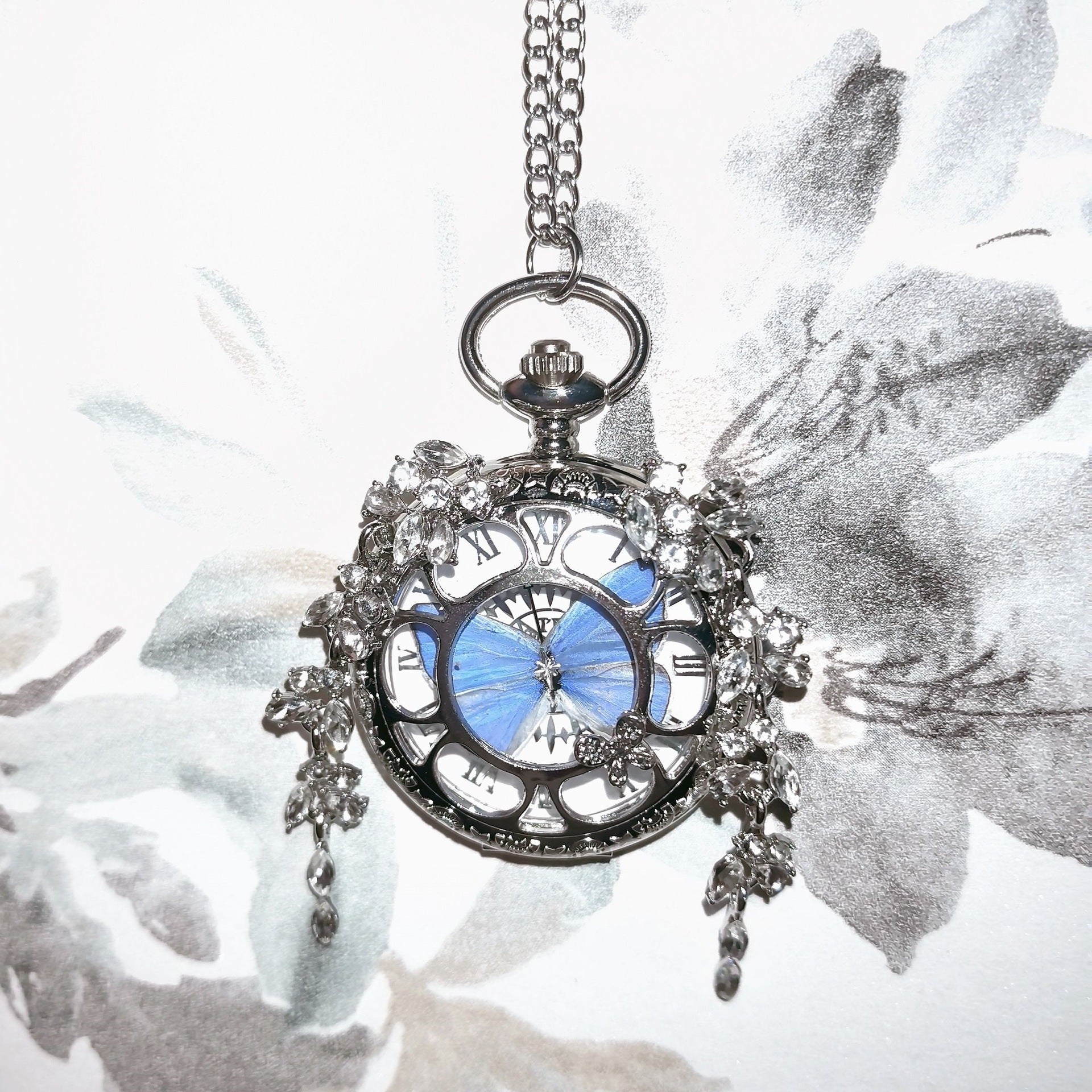 Movable Butterfly Pocket Watch | Elegant Purple Crystal & Tassel Design, Electronic Analog Watch Gift for Friends & Couples, 35M Water Resistant