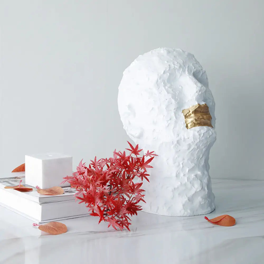 Scandinavian Modern Artistic Retro Resin Sculpture - Home Decor