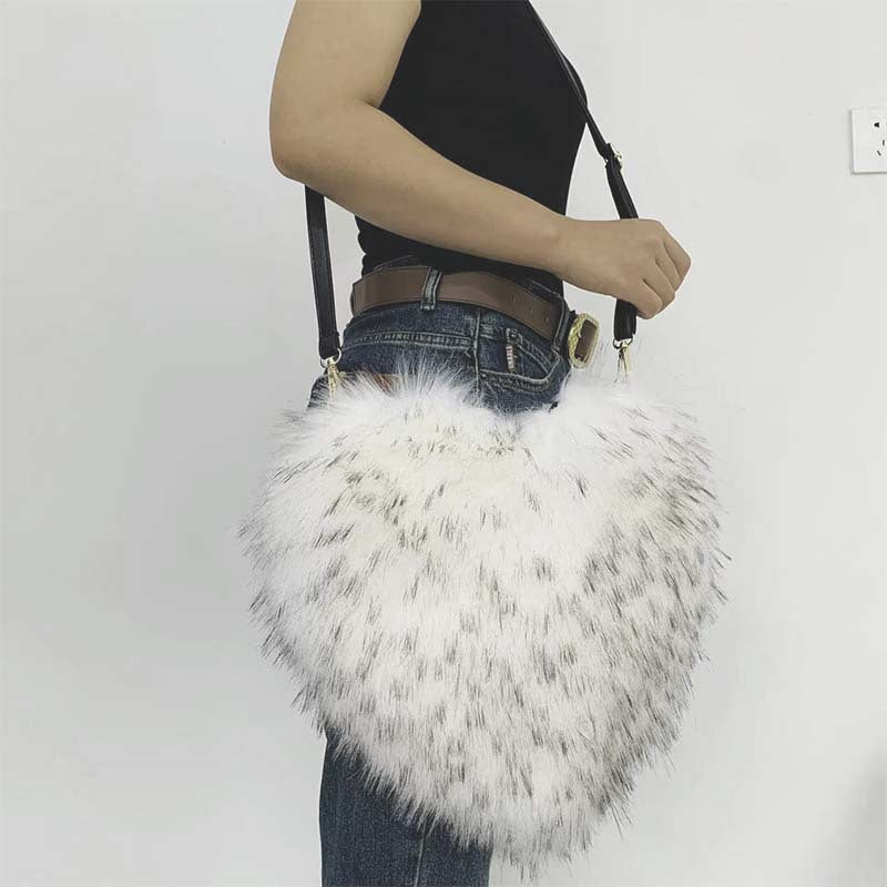 Heart-Shaped Plush Crossbody Bag Soft Raccoon Fur Shoulder Bag with Zipper Pocket, Retro Style