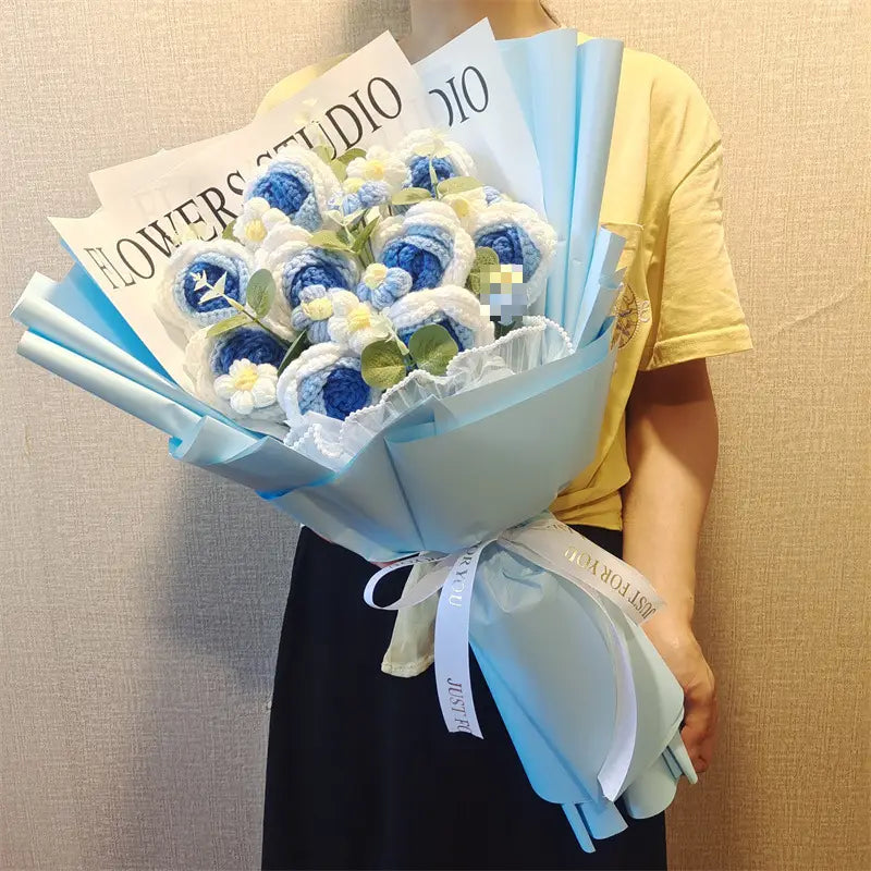 Handmade Wool Rose Bouquet with LED Lights - Eternal Floral Gift with Handbag for Valentine?s Day & Birthdays