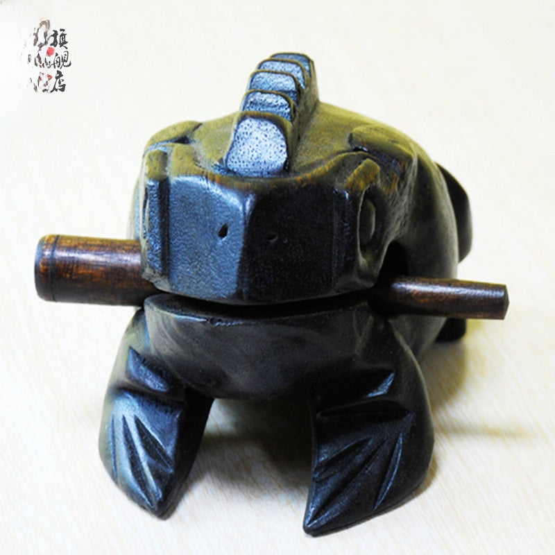 Handcrafted Thai Wooden Toad ? Mango Wood Souvenir with Chirping Sound and Cultural Charm