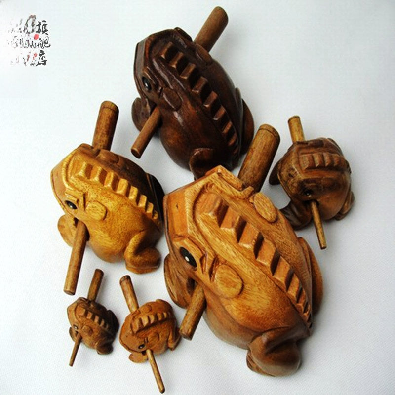Handcrafted Thai Wooden Toad ? Mango Wood Souvenir with Chirping Sound and Cultural Charm