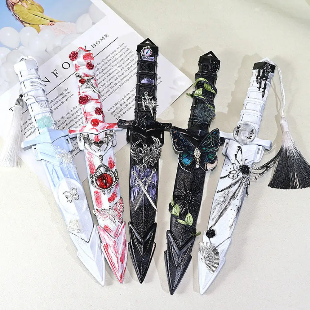 Gothic Handmade Mini Dagger Prop - DIY Craft & Cosplay Decorative Knife Accessory Portable Collectible Ornament - Toys