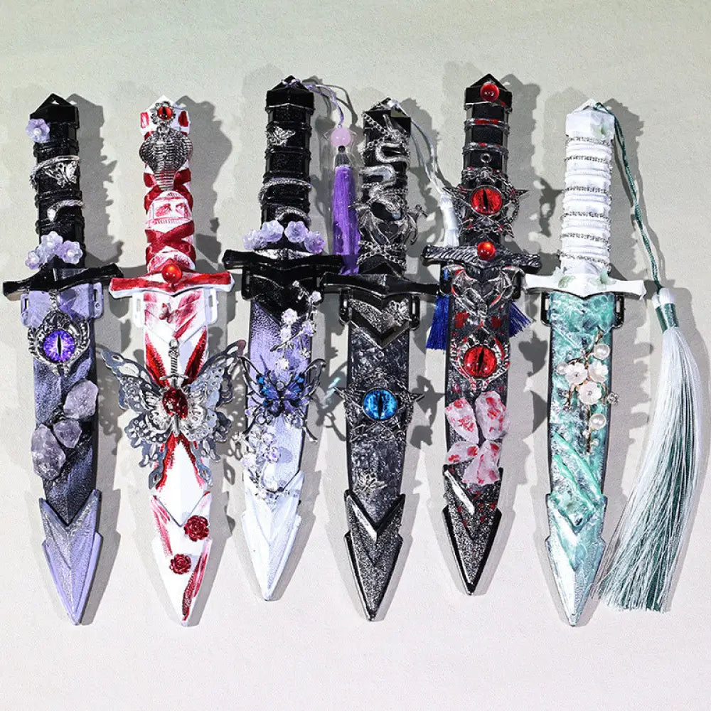 Gothic Handmade Mini Dagger Prop - DIY Craft & Cosplay Decorative Knife Accessory Portable Collectible Ornament - Toys