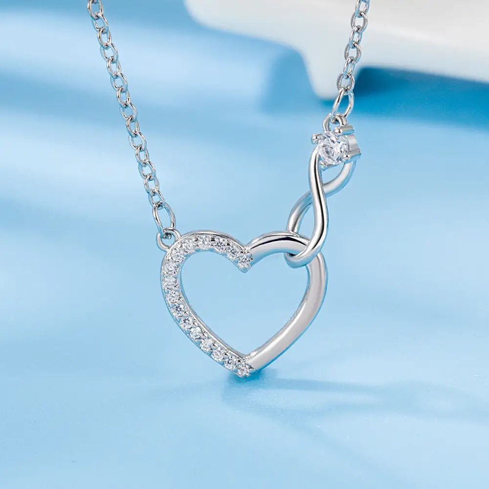 Heart Zircon Pendant Necklace - White Gold Plated Copper Chain Necklace for Women Romantic Jewelry Gift for Students &